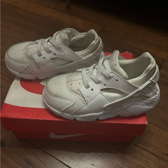 Nike Huarache Run Toddler 9C Little Kid - Picture 4 of 11